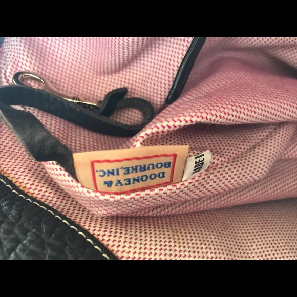 Dooney & Bourke Large Shoulder Bag - Picture 7 of 8